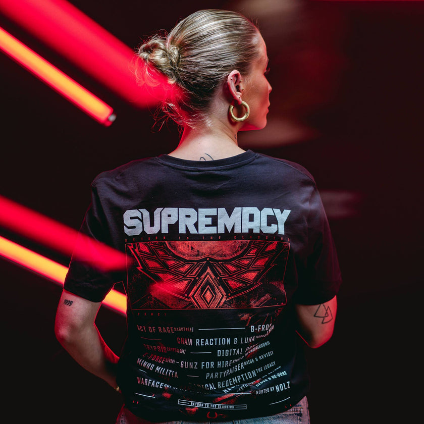 001. Supremacy Classics Line-up T-shirt